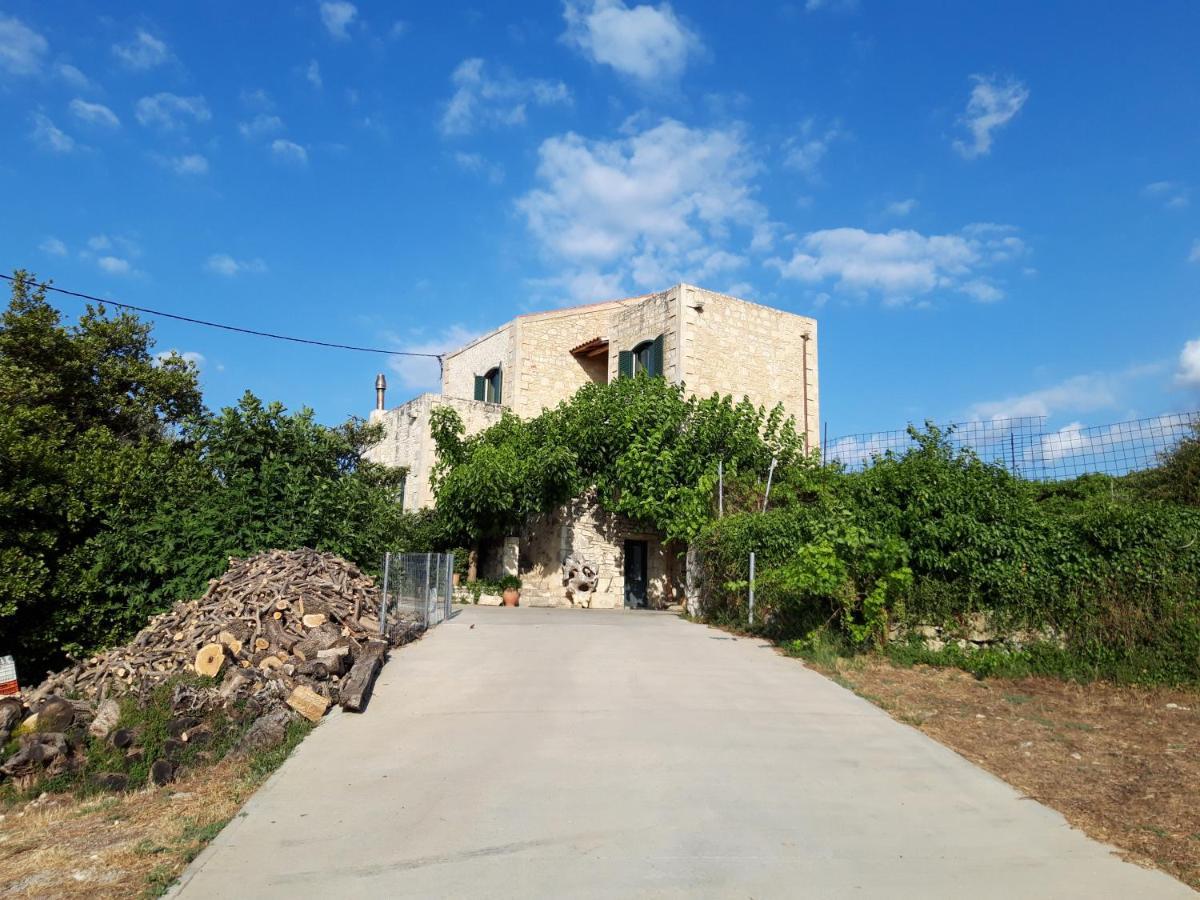 Villa Aloni Margarítai Exterior foto
