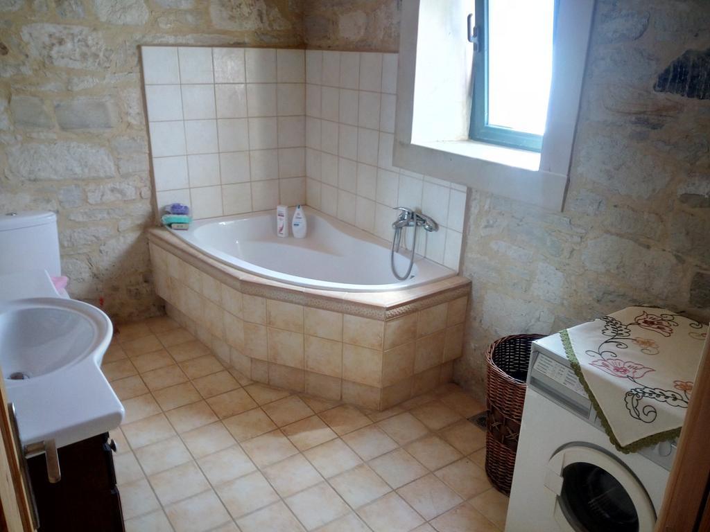 Villa Aloni Margarítai Habitación foto